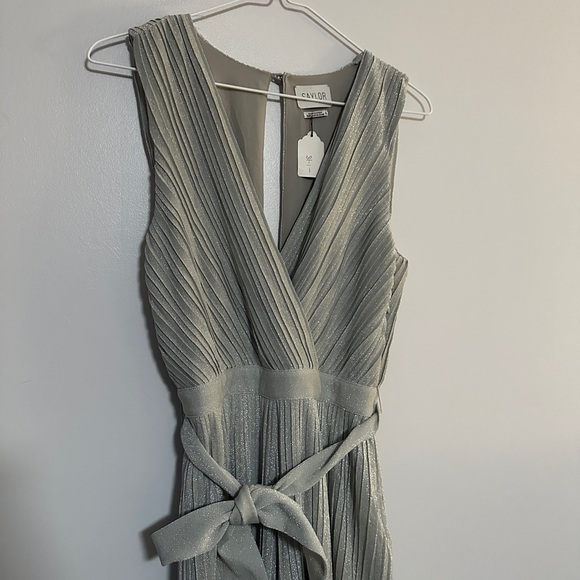 Saylor Metallic Silver Kori Jumpsuit Size Small - Picture 8 of 9
